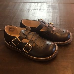 Brown Footmates classic size 6 toddler